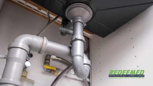Is It Cheaper To Pay A Plumber Hourly Or Flat Rate?
